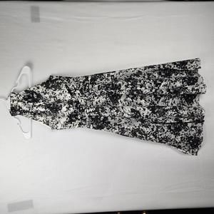 White House Black Market Floral Halter Dress Black & White Size 00 WHBM